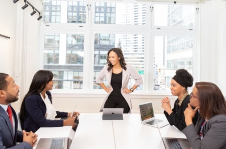 4 đặc điểm một lãnh đạo cần có để thúc đẩy hiệu suất của nhóm