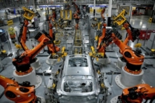 Chỉ số giá sản xuất tăng cao nhất lịch sử làm dấy lên lo ngại về lạm phát với người tiêu dùng