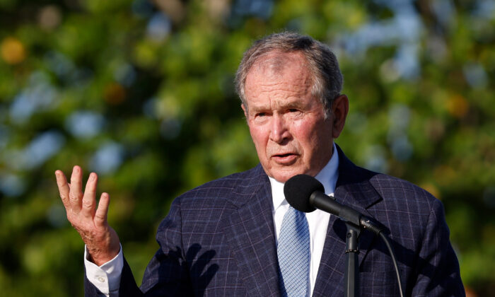Cựu tổng thống Bush bày tỏ ‘nỗi buồn sâu sắc’ về sự sụp đổ của Afghanistan