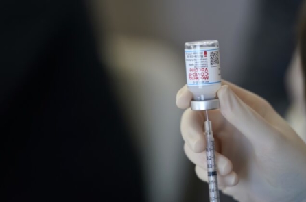 Nghiên cứu: Hiệu quả của một số loại vaccine COVID-19 đã sụt giảm đáng kể