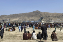 Tòa Bạch Ốc: Không phải người Afghanistan nào muốn rời đất nước cũng sẽ có thể làm được