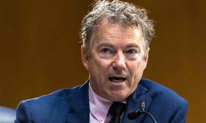 YouTube xóa video của TNS Rand Paul