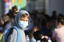 Các lệnh bắt buộc đeo khẩu trang trong học đường không dựa trên dữ liệu về ảnh hưởng của COVID-19 đối với trẻ em