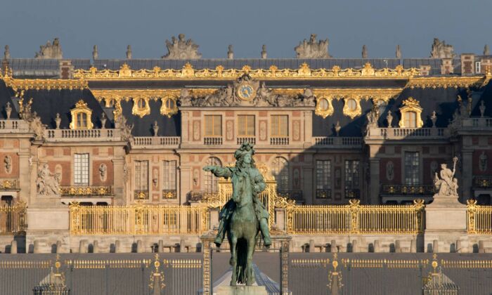 Versailles: Cung điện dành cho Vua Mặt Trời
