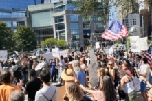 New York: Hàng ngàn người tụ tập tại ‘Cuộc diễn hành Tự do’ để phản đối giấy thông hành vaccine