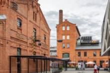 Tinh thần Warsaw: Cuộc tìm kiếm lịch sử Vodka tại Ba Lan