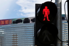 Evergrande đình chỉ giao dịch trái phiếu sau việc hạ bậc tín nhiệm mới nhất