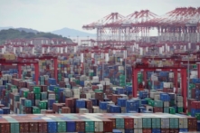 Thuyền viên Trung Quốc mắc kẹt trên biển vì các quy định về đại dịch