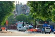 Tin Việt Nam ngày 14/9: Hơn 10,500 ca nhiễm, 276 ca tử vong, áp dụng thuế suất 0% với 31 mặt hàng của Campuchia, hãng tàu vận tải container lớn nhất thế giới cập cảng Cái Lân, mở ra lợi thế mới?