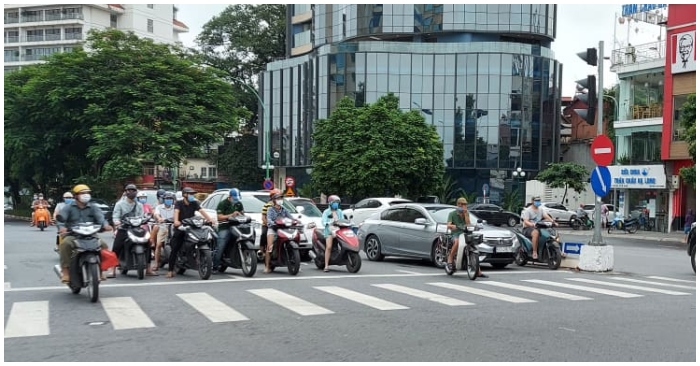 Tin Việt Nam ngày 27/9: Hơn 9,000 ca mắc mới, Hà Nội tiếp tục nới lỏng, Sài Gòn còn khoảng 150,000 ca dương tính chưa được cấp mã số bệnh nhân