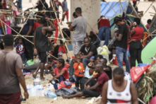 Hoa Kỳ trục xuất hơn 1,000 người Haiti nhưng DHS từ chối cho biết số người được thả vào nội địa