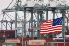 Thuế quan bảo vệ các ngành công nghiệp Hoa Kỳ khỏi Trung Quốc