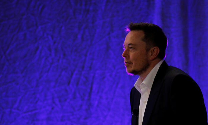 Ông Musk của Tesla cho biết năm 2021 đã là năm ‘siêu điên rồ’ về thiếu hụt chuỗi cung ứng