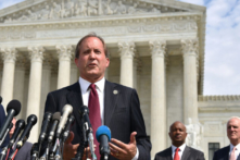 Tổng chưởng lý Texas dẫn đầu liên minh 10 tiểu bang ủng hộ lệnh cấm các hãng công nghệ lớn kiểm duyệt của Florida