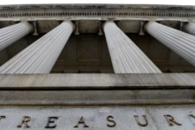 Bộ Tài chính Hoa Kỳ cảnh báo: việc Trung Quốc mua lại công ty bán dẫn đặt ra vấn đề rủi ro an ninh