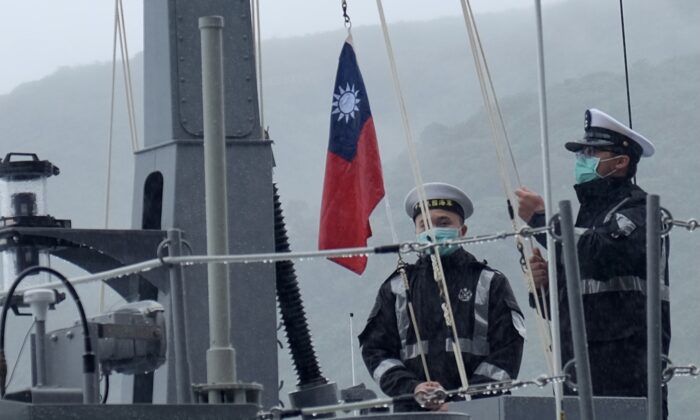 Trung Quốc điều oanh tạc cơ, chiến đấu cơ vào vùng phòng không của Đài Loan