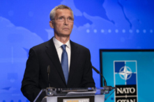 Tổng thư ký NATO cảnh báo Trung Quốc đang mở rộng kho và hầm chứa vũ khí nguyên tử