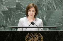 Nữ tổng thống đầu tiên của Moldova thay đổi lập trường về Trung Quốc, phá vỡ thông lệ lâu năm