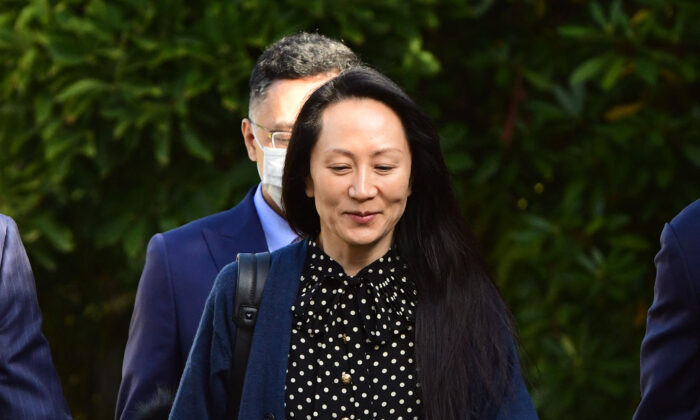 Bà Mạnh Vãn Chu được trả tự do sau khi tòa án Canada hủy bỏ vụ án dẫn độ