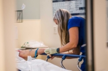 Vương quốc Anh: 10,000 ca tử vong do ung thư không đáng có liên quan đến COVID-19 và phong tỏa