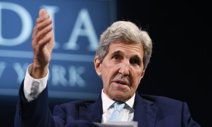 Ông John Kerry bị chỉ trích vì phớt lờ câu hỏi về tội ác của Bắc Kinh đối với người Duy Ngô Nhĩ