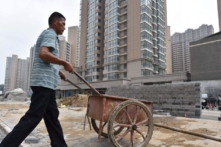 Bắc Kinh đang đi dây thăng bằng với thị trường nhà ở trong nước