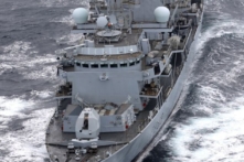 Chiến hạm Anh thực hiện chuyến quá cảnh hiếm có qua Eo biển Đài Loan