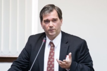 Giám đốc tổ chức NGO cảnh báo việc thu hoạch nội tạng cưỡng bức của Trung Cộng có thể lan sang các nước khác