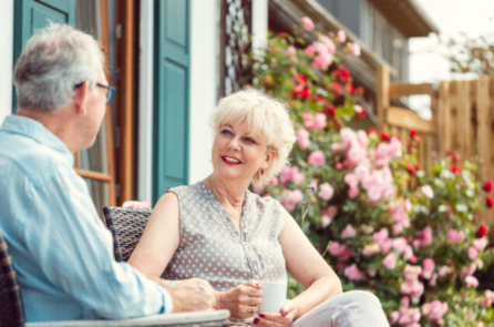 Di sản từ mái hiên sau nhà của một người mắc bệnh hiểm nghèo