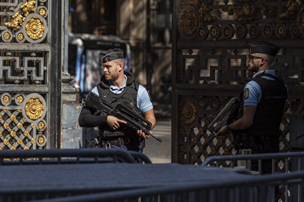 Pháp xét xử vụ khủng bố năm 2015