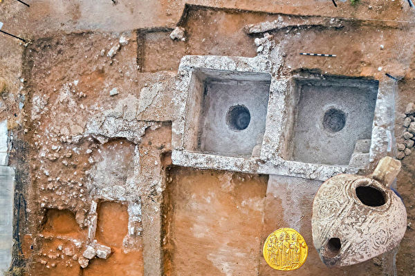 Israel: Một khu công nghiệp 1,500 năm tuổi, một máy ép rượu và một đồng tiền vàng vừa được khai quật
