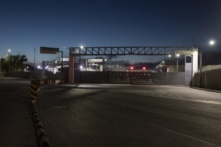 Hoa Kỳ mở lại cửa khẩu ở Texas sau khi dọn sạch khu trại nhập cư