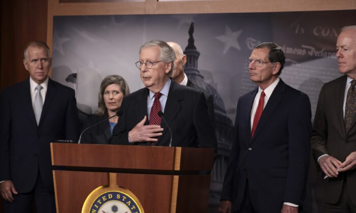 TNS. McConnell: Đảng Cộng Hòa sẽ không bỏ phiếu để nâng giới hạn nợ trước các kế hoạch ngân sách của Đảng Dân Chủ