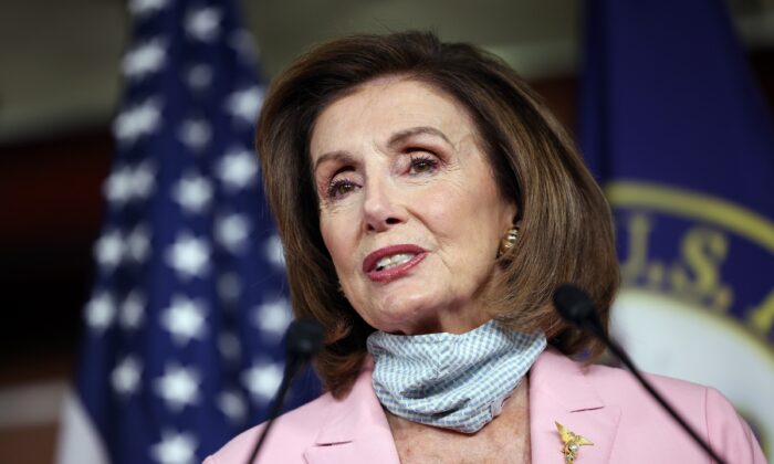 Chủ tịch Hạ viện Nancy Pelosi cam kết sẽ hành động đáp lại luật cấm phá thai của Texas