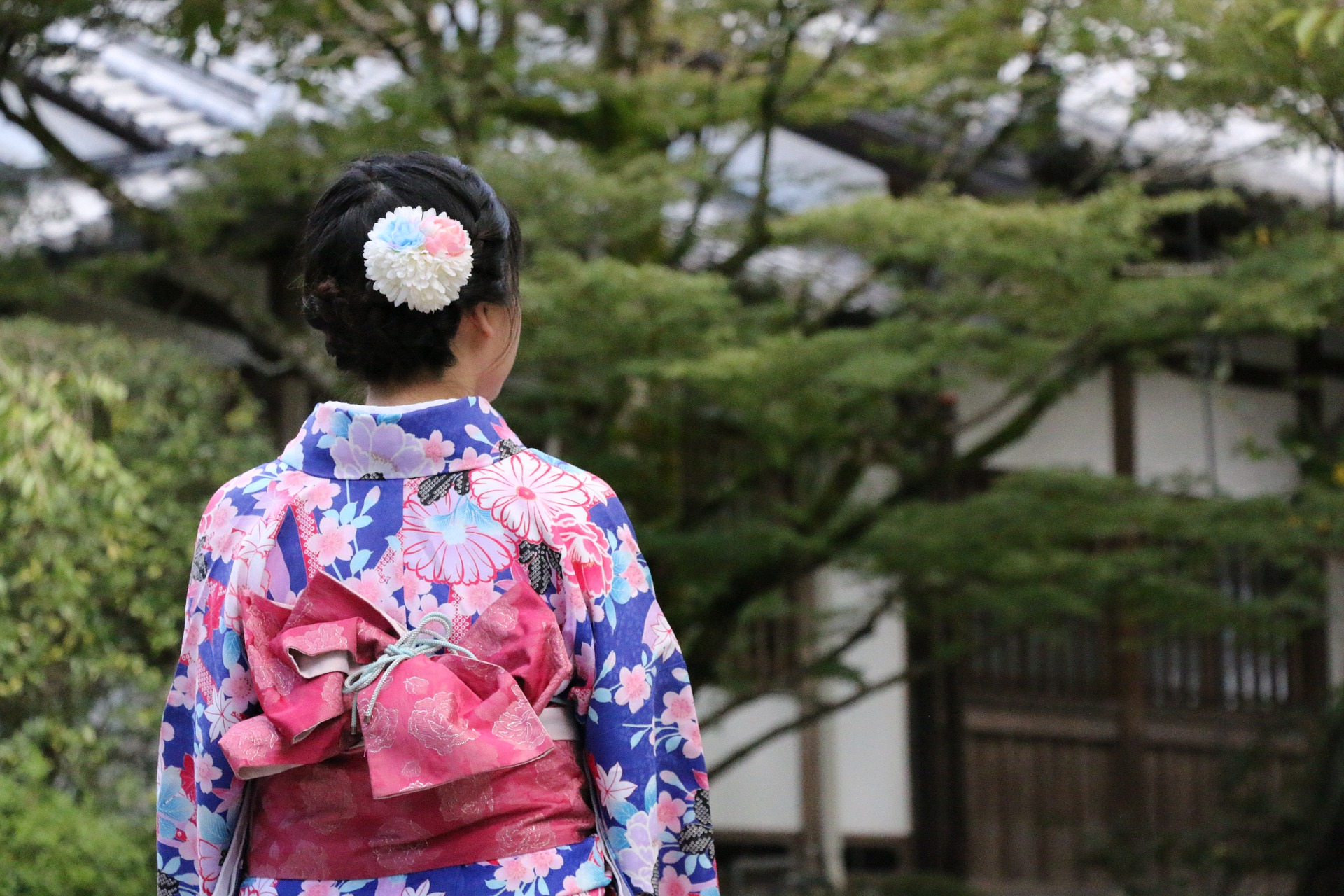 Cuộc hành trình từ Geisha đến Youtuber của một bà mẹ Nhật Bản