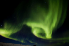 Bão mặt trời dự kiến sớm đổ bộ vào Trái Đất có thể gây gián đoạn lưới điện, vệ tinh