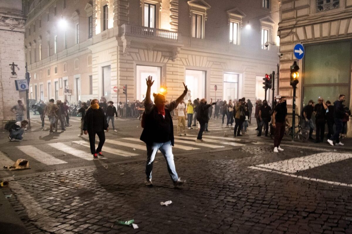 biểu tình ở italia