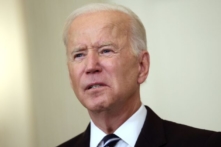 Lệnh chích ngừa bắt buộc của TT Biden cho nhân viên liên bang có thể được thực thi vào tháng tới