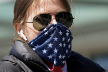 COVID-19: Vũ khí hóa nỗi sợ và sự mất đi quyền tự do