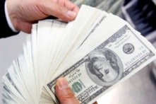 USD tăng lên mức mạnh nhất vào năm 2021 bất chấp lo ngại ngày càng tăng về việc chính phủ đóng cửa