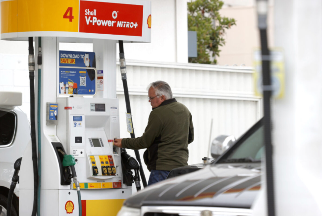 Giá xăng của Hoa Kỳ tăng lên mức cao nhất trong vòng 7 năm, chưa có dấu hiệu giảm