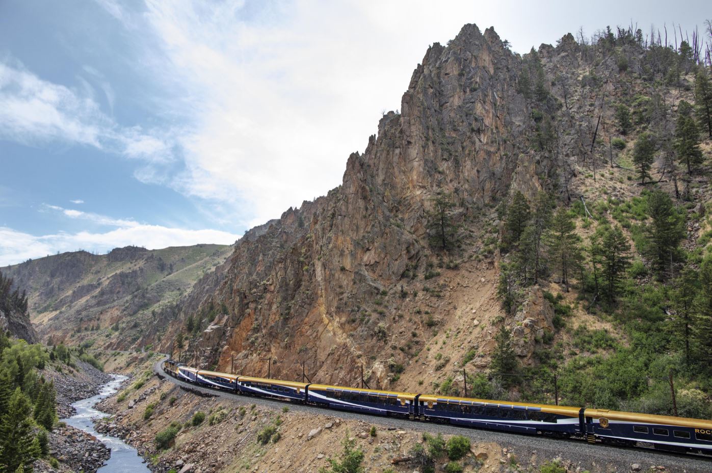 Tàu Rocky Mountaineer