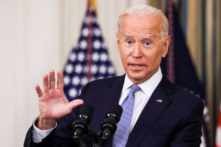 Yêu cầu chích ngừa vaccine của ông Biden sẽ kích hoạt sự hỗn loạn chuỗi cung ứng trong kỳ nghỉ lễ