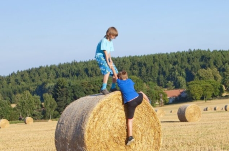 Tất cả chúng ta đều được kết nối với nhau