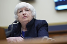 Bà Yellen bảo vệ việc coi lạm phát cao là ‘nhất thời’ ngay cả khi lạm phát còn kéo dài hơn vài tháng tới