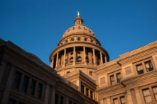 Nhà lập pháp tiểu bang Texas rời bỏ Đảng Dân Chủ, gia nhập Đảng Cộng Hòa