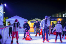 Sân trượt băng Kristi Yamaguchi Holiday Ice mở cửa trở lại