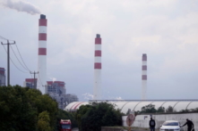 Lạm phát tại nhà máy của Trung Quốc tăng tốc lên mức cao nhất trong 26 năm, tuy nhiên nhu cầu vẫn yếu