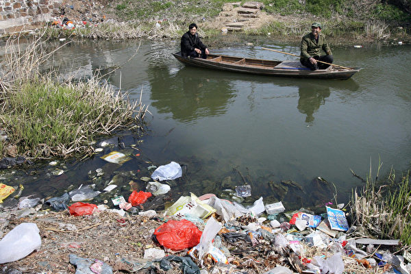 Trung Quốc: Nước ngầm ô nhiễm nghiêm trọng, Bộ Thủy lợi thừa nhận rất khó để kiểm soát