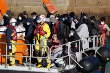 Anh Quốc kêu gọi hợp tác trên khắp Âu Châu để giải quyết cuộc khủng hoảng người di cư